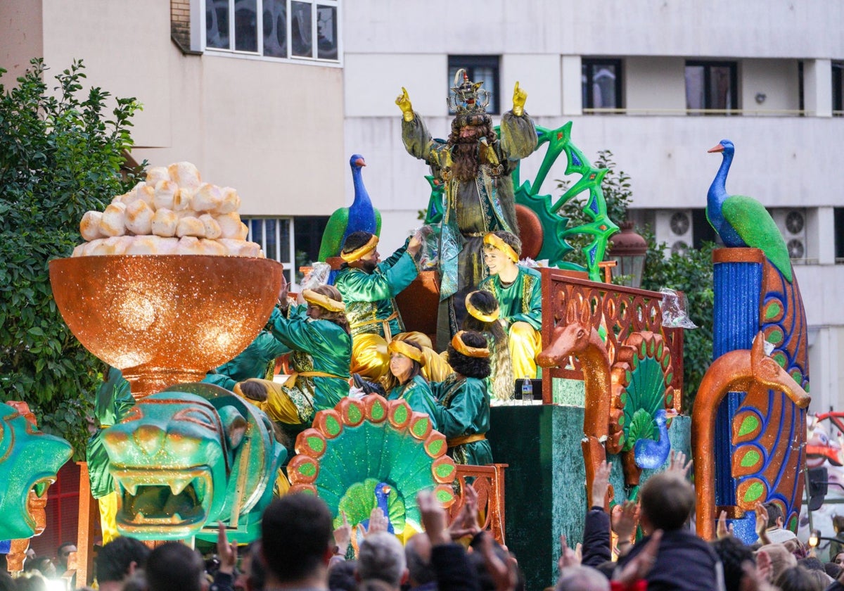 Trono de Gaspar en la cabalgata de 2025