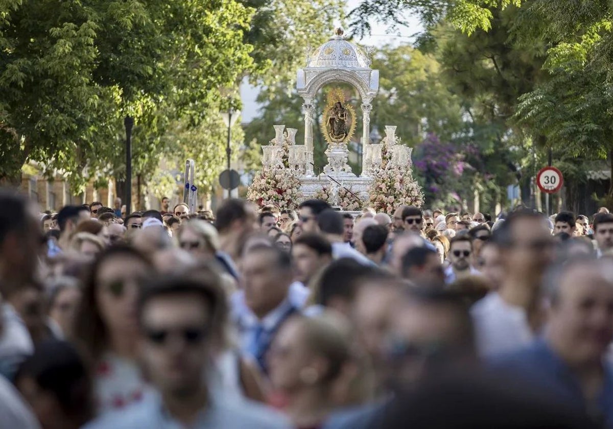 Bajada de la Virgen de la Cinta