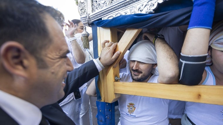 Huelva arropó a la Virgen de la Cinta en un extraordinario amanecer del día de la patrona