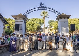 El arco de entrada al Barrio Reina Victoria de Huelva recupera su aspecto anterior a la II República