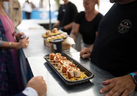 La tapa de Rosa Picante del bar Los Maestres en la Feria de la Tapa de Huelva