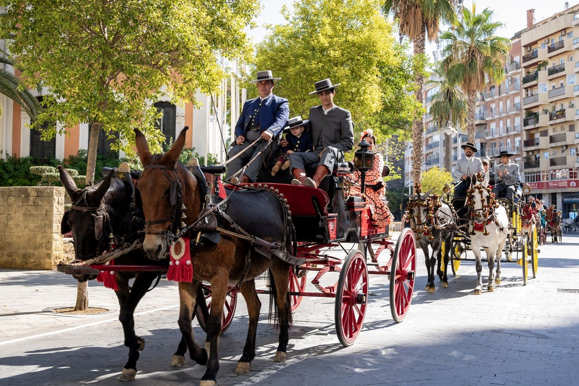 Las mejores imágenes del paseo de enganches de la Feria del Caballo de Huelva