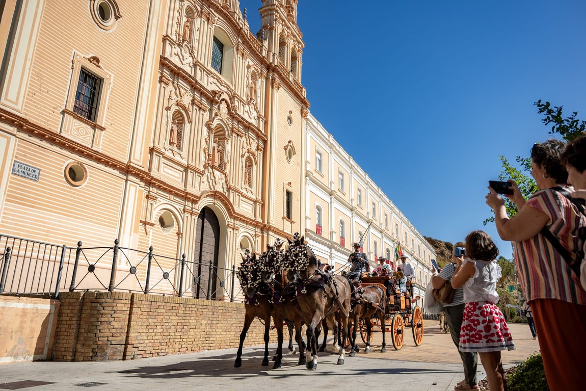 Las mejores imágenes del paseo de enganches de la Feria del Caballo de Huelva