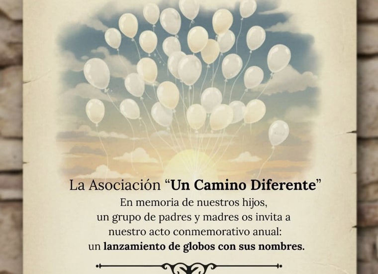 Los padres de la Asociación &#039;Un camino diferente&#039; celebran en Huelva una suelta de globos en recuerdo a los hijos que perdieron