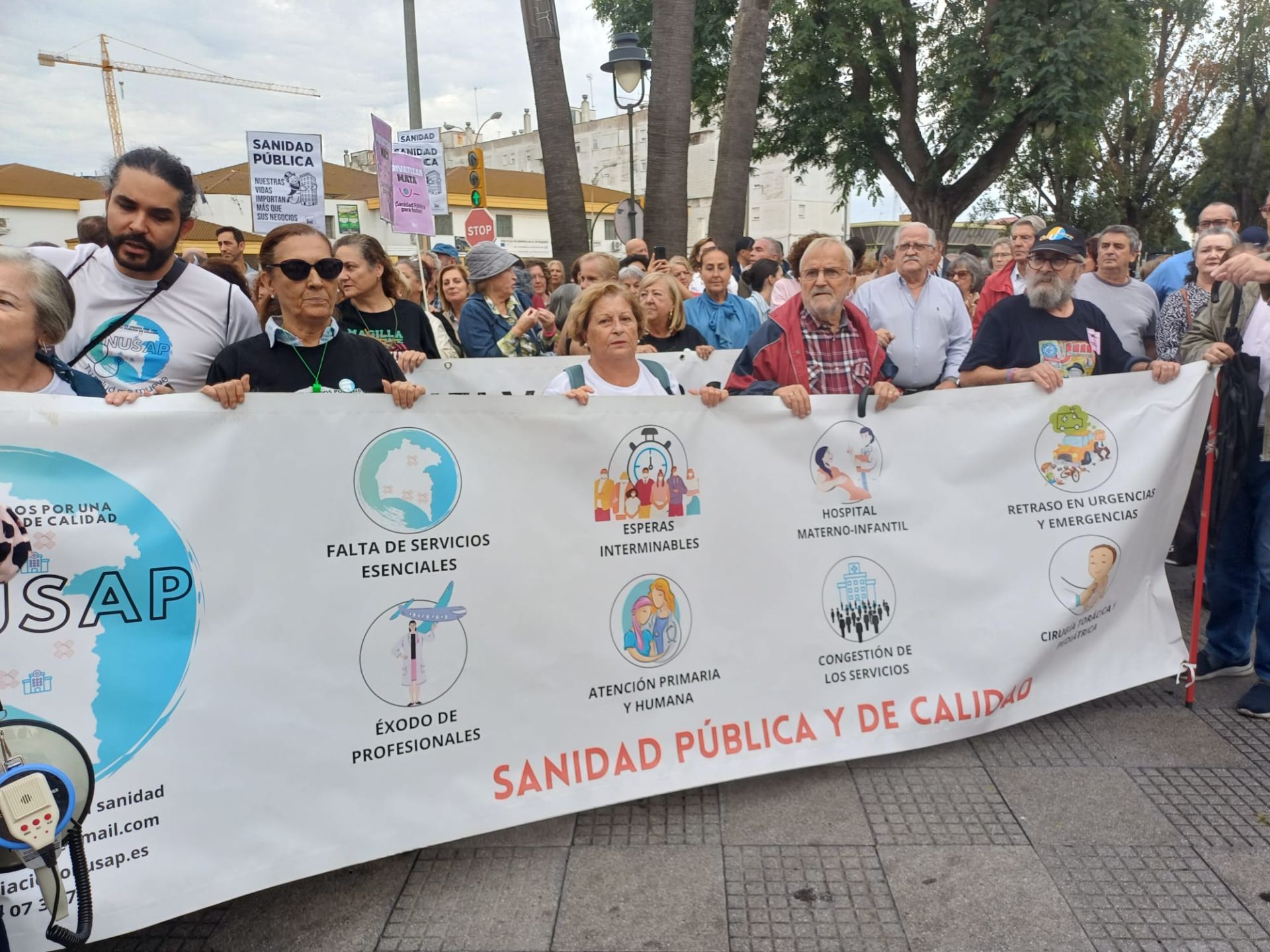 Las imágenes de la nueva manifestación por la sanidad pública de Huelva