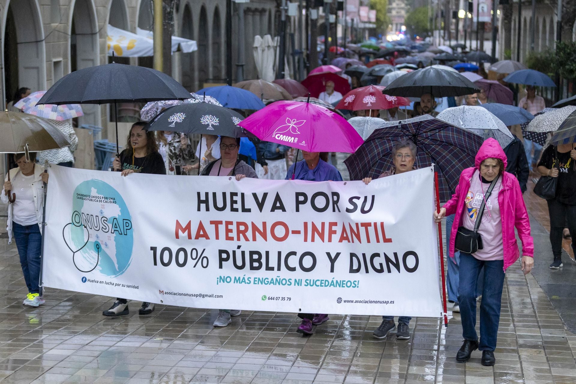 Las imágenes de la nueva manifestación por la sanidad pública de Huelva