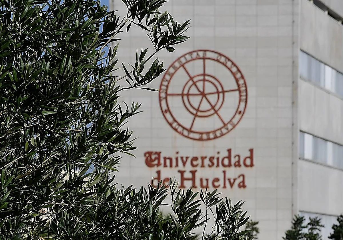 Foto de archivo de la Universidad de Huelva, donde se han suspendido las clases
