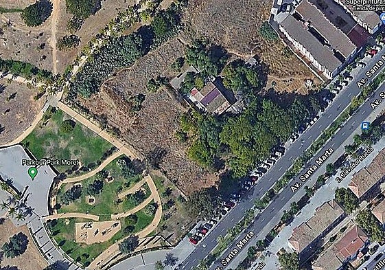 Vista aérea de la parcela en la que se podría construir la piscina pública