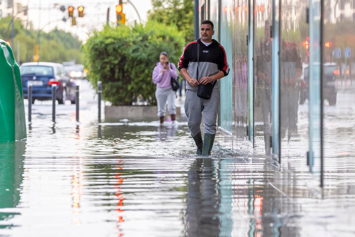 Las inundaciones de la borrasca Claudia en Huelva capital, en imágenes