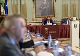 Foto de archivo del pleno de Huelva