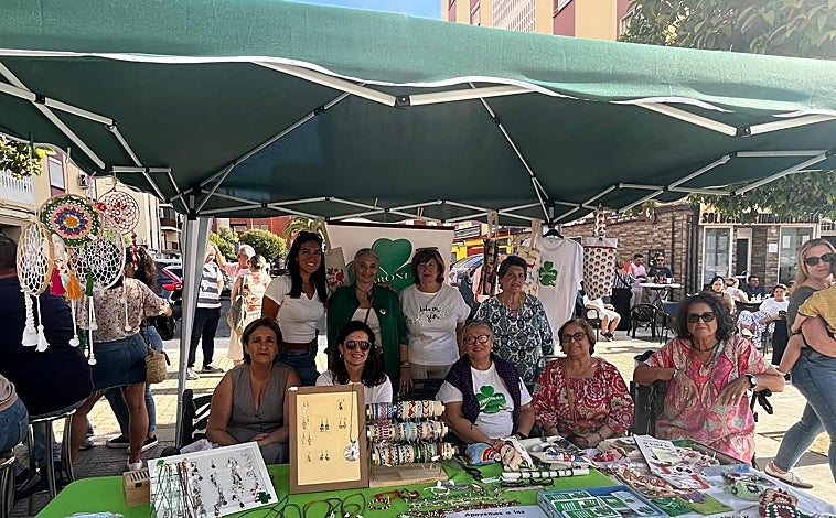 Imagen principal - Fibronuba reclama con una jornada «empatía y comprensión» hacia los enfermos de fibromialgia