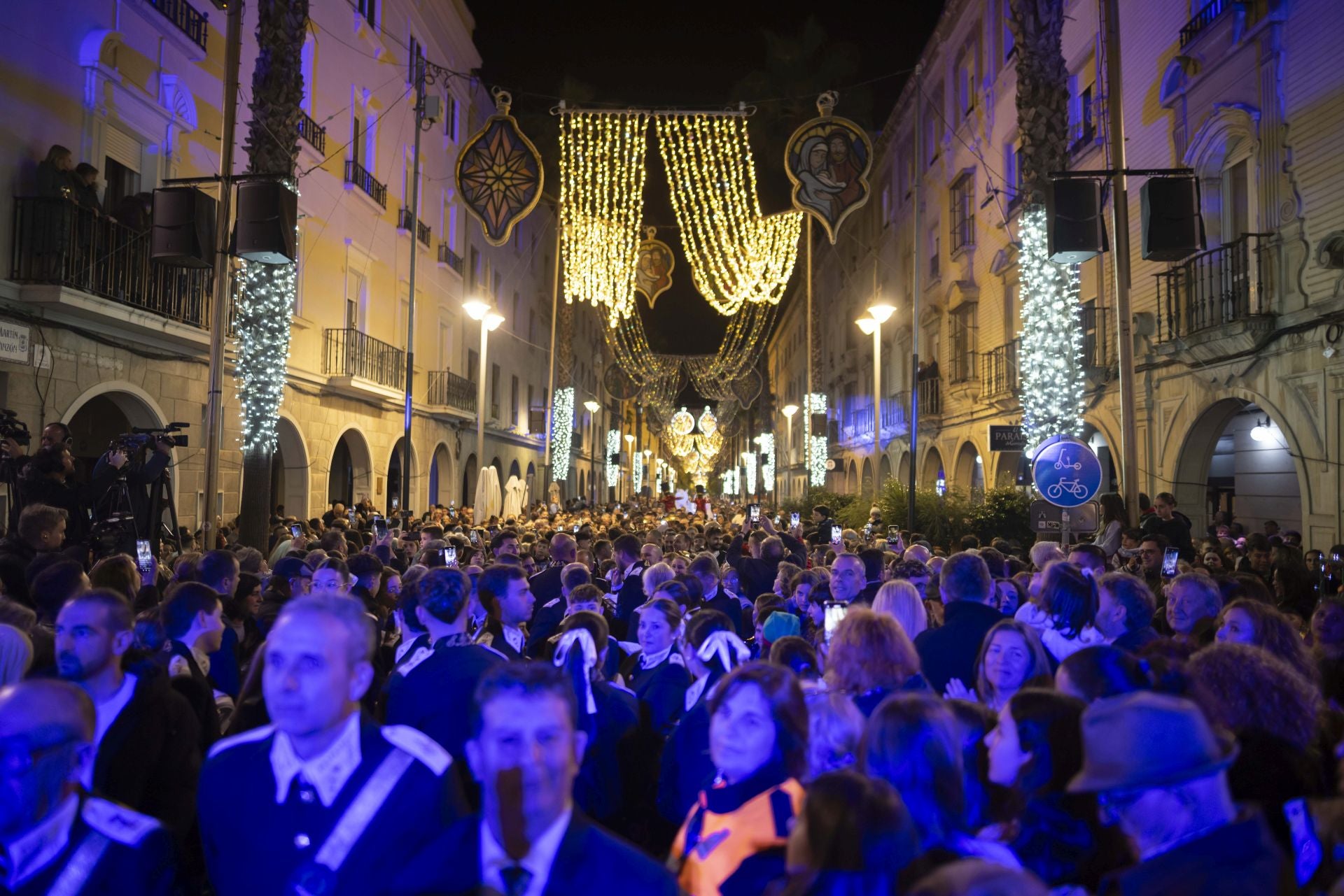 El encendido del alumbrado navideño de Huelva, en imágenes