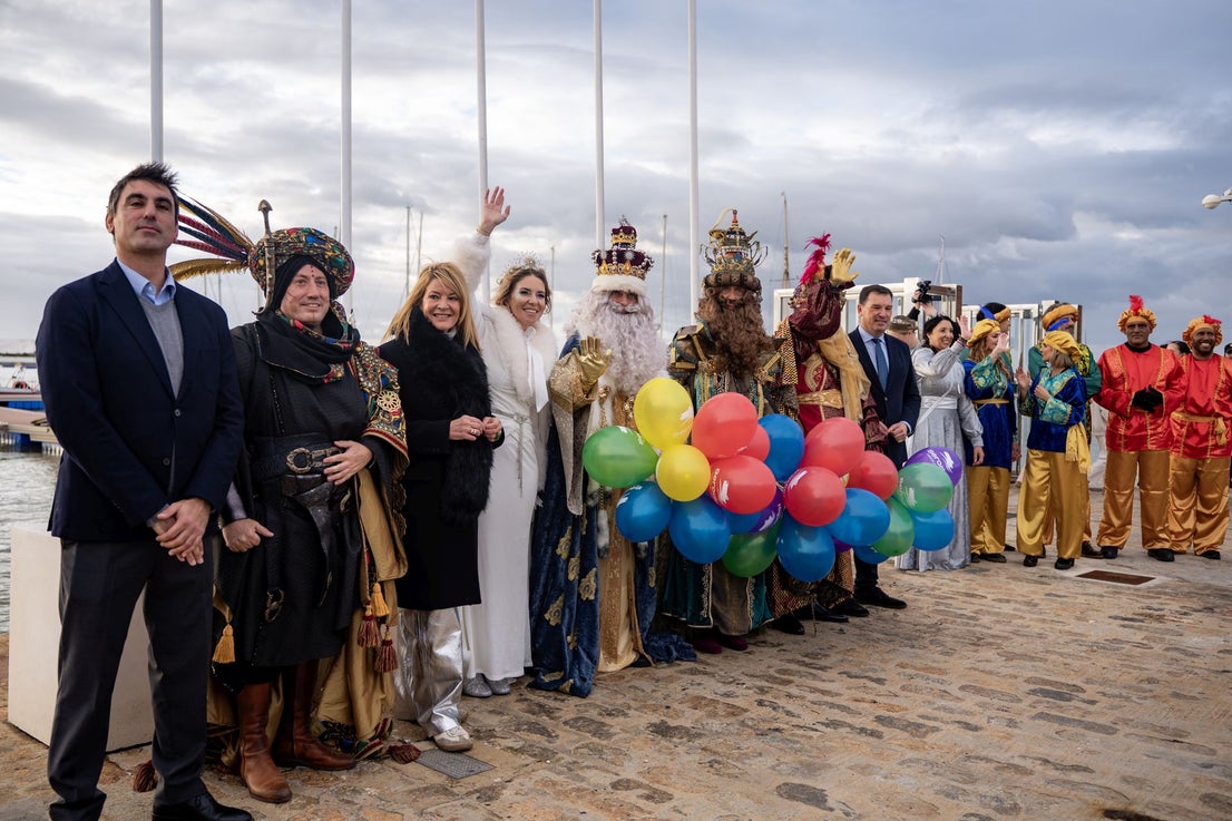 La llegada de los Reyes Magos a Huelva, en imágenes