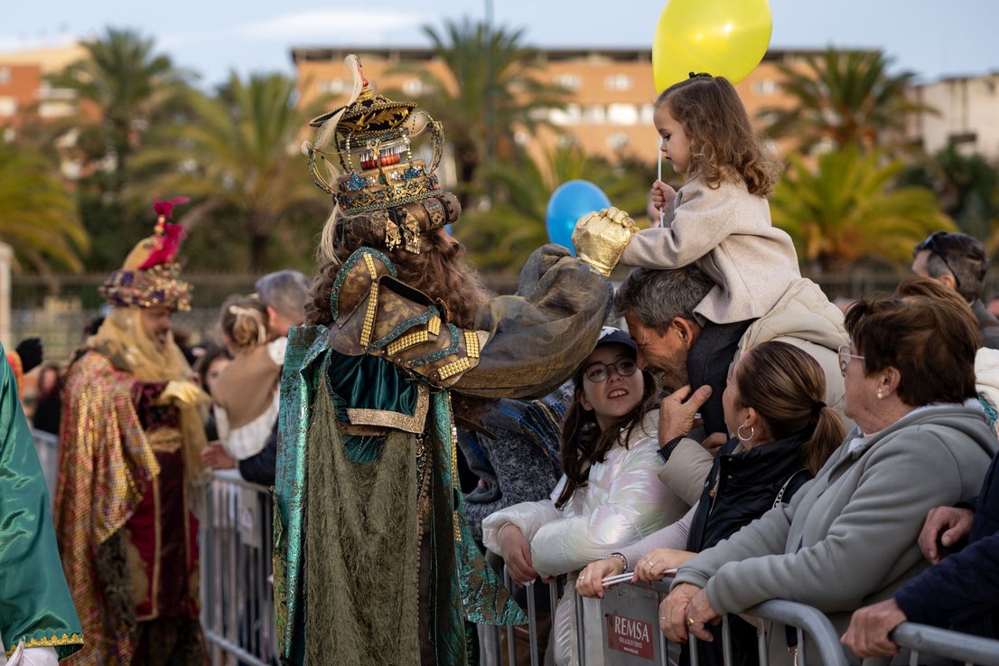 La llegada de los Reyes Magos a Huelva, en imágenes