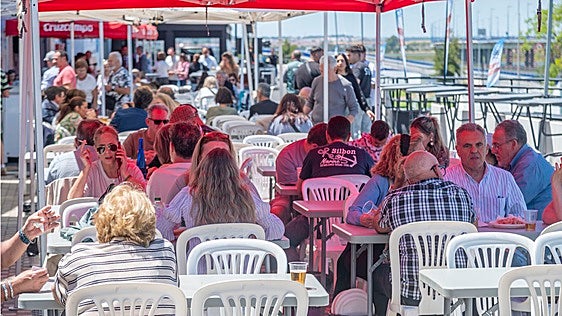 Ambiente en las primeras horas de la cita gastronómica.