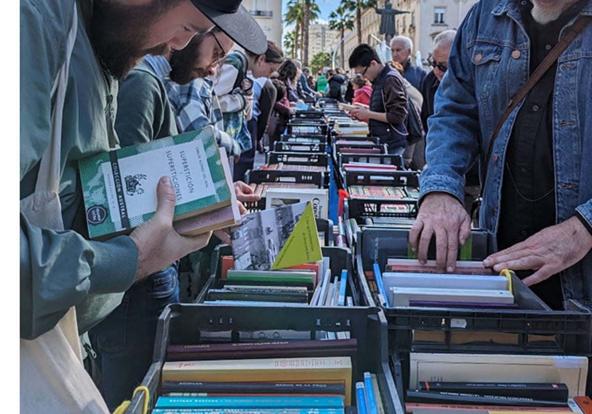 Mercadillo del Libro Solidario en Huelva