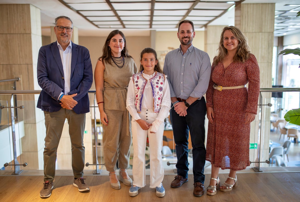 José Manuel Moreno, Carmen Juárez, Manuela Pérez, Paco Mora y Mirian Mateos