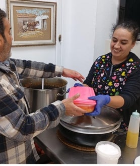 Imagen secundaria 2 - Más de tres décadas tejiendo segundas oportunidades desde ASPREATO Huelva