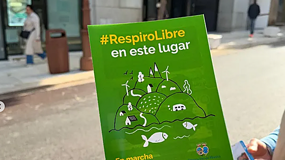 Huelva habilita 40 paradas de autobús como 'Espacios sin Humo' para proteger la salud pública