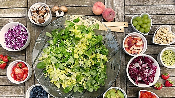 La AECC Huelva organiza una segunda sesión del taller 'Mitos en alimentación y cáncer'