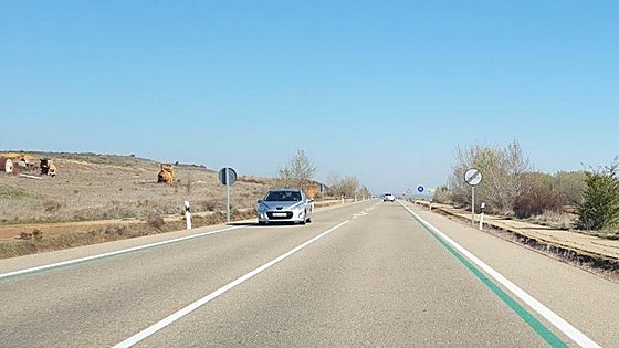 Qué significa la línea verde que la DGT ha puesto en las carreteras y qué hacer si veo una
