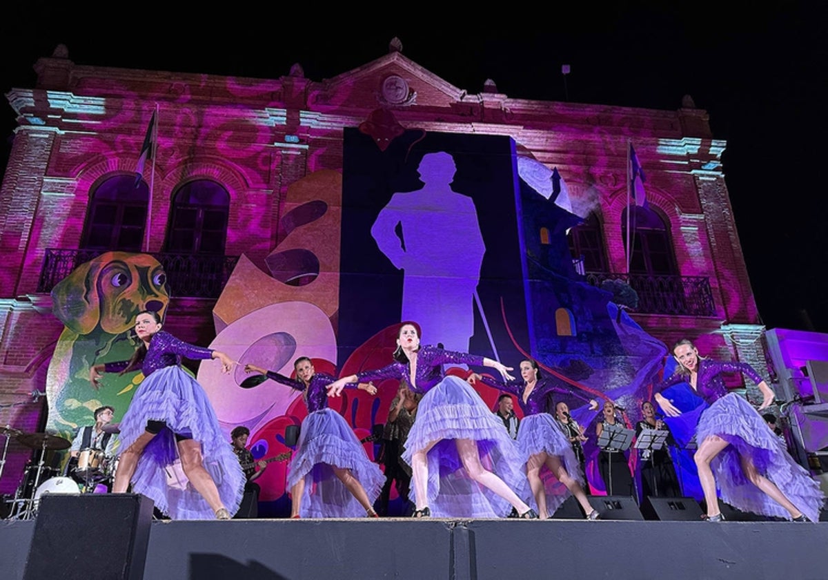 Un momento del espectáculo dedicado a Jesús Quintero en la Semana Cultural de San Juan del Puerto