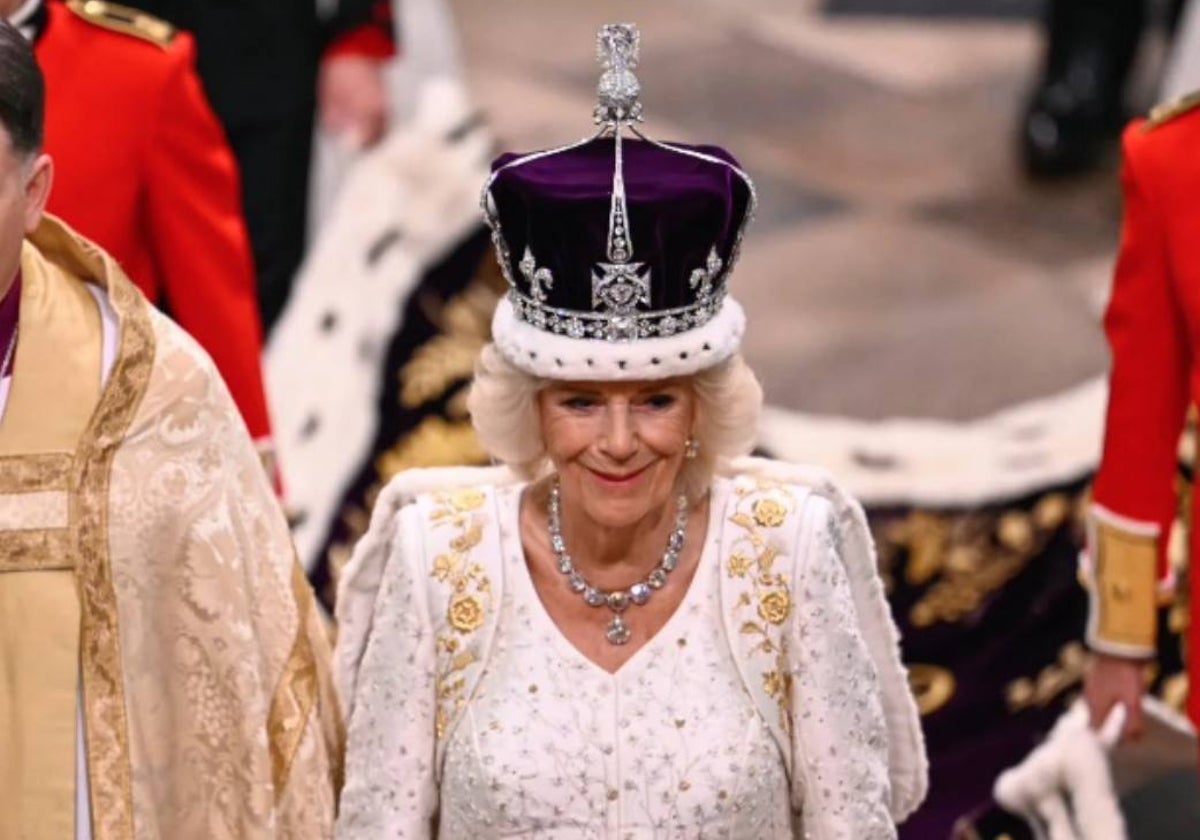 Camilla Parker Bowles ya coronada