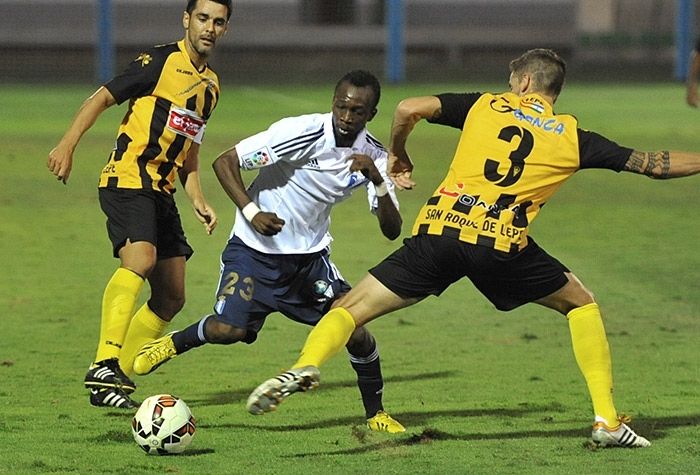 El San Roque conquista el Trofeo La Bella en los penaltis (3-2)
