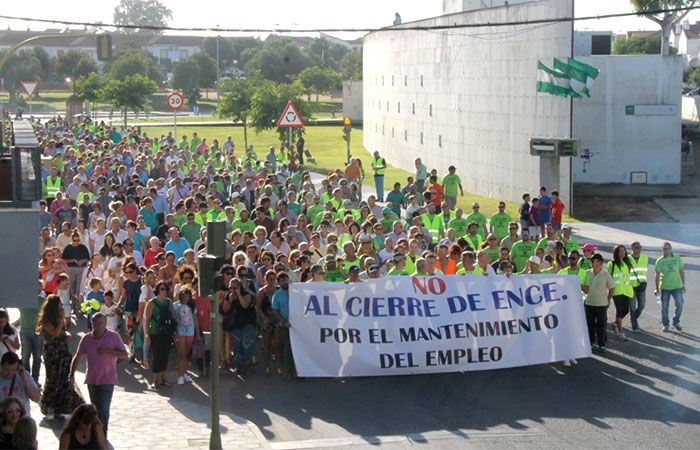 El alcalde de San Juan confía en que la celulosa no cierre y traslada su “apoyo absoluto” a los trabajadores