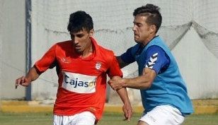 El Recre aligera costes con las salidas al Ceuta de Ismael y Chakir