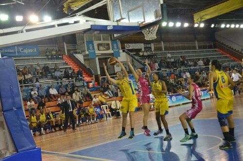 La raza del Conquero le da su quinta victoria seguida (69-61)