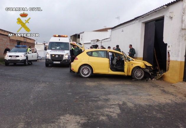 Varias patrullas de la Guardia Civil logran detener al autor de un robo con violencia en Almonte