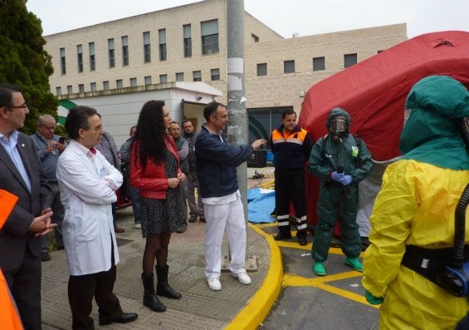 Los operativos de emergencias onubenses ensayan ante una potencial catástrofe de riesgo tecnológico