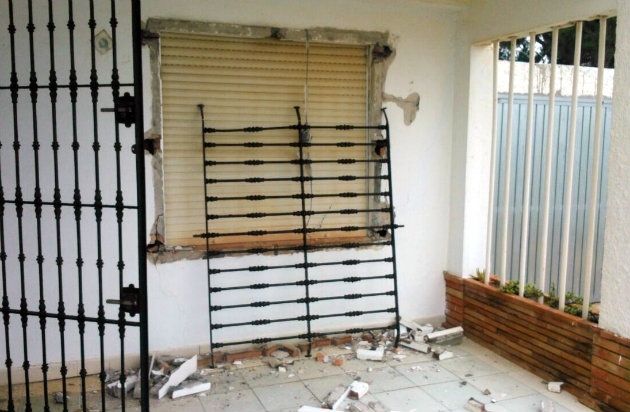 Los amigos de lo ajeno entran en dos viviendas de Mazagón