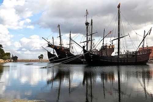 El Muelle de las Carabelas registra 4.500 visitantes en las dos primeras jornadas de agosto
