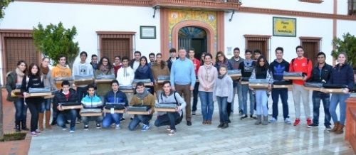 36 estudiantes palermos reciben su portátil