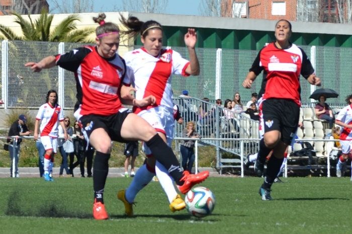 Los palos niegan al Sporting el triunfo ante el Rayo (2-1)