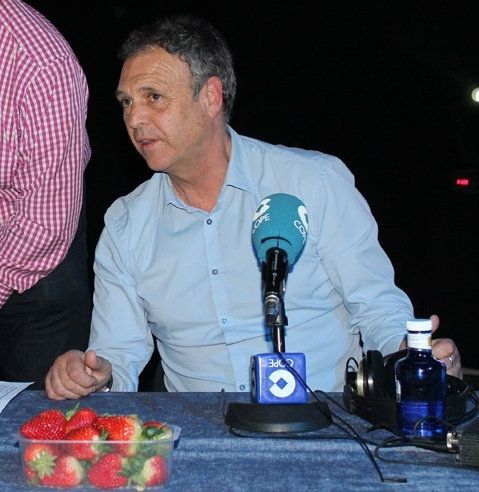 Caparrós: “No sé dónde estaba el del lápiz a la hora de hacer el presupuesto”