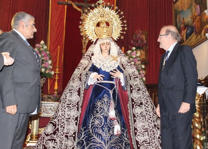 Nuestra Madre y Señora de los Dolores recibe la Medalla de Huelva