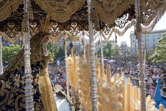 Miércoles Santo: Misterios y Reinas