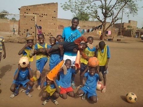 El Mundialito se solidariza con Mali