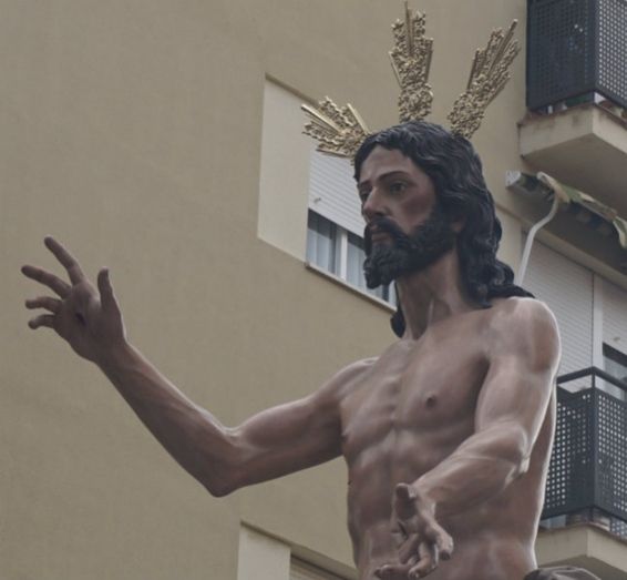 Último desfile de esplendor en el barrio 