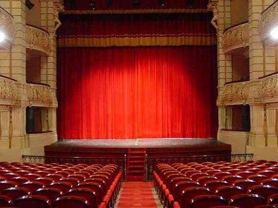 Once onubenses y un sevillano se disputan este viernes la final del Certamen Infantil de Fandangos