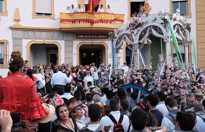 Huelva en multitud hacia las arenas