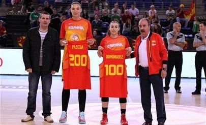 Luci Pascua, homenajeada por cumplir 200 partidos con la Selección Española