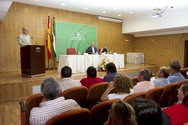 La Junta ha concedido más de 350.000 euros a 150 programas de voluntariado onubenses en los últimos tres años
