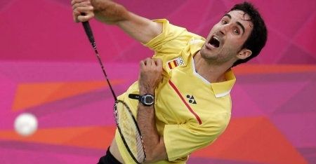 Un colosal Pablo Abián tira de casta para remontar ante Navickas y luchará por el oro