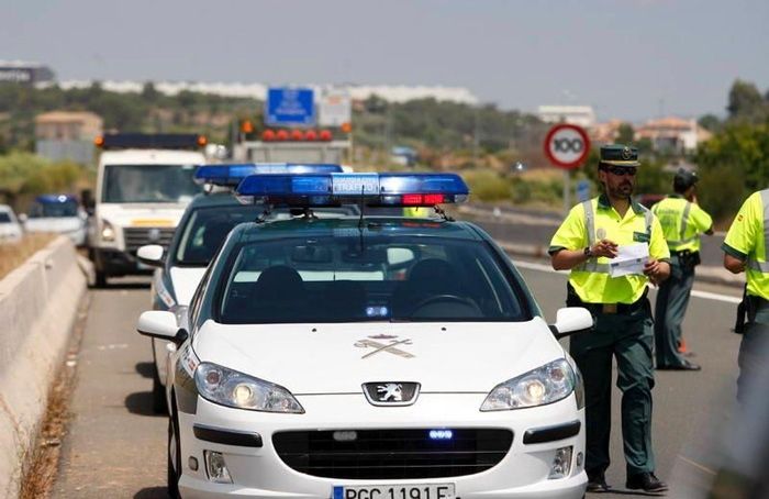 Tráfico comienza el lunes una campaña de control de las condiciones de los vehículos