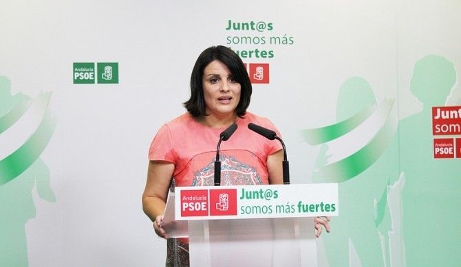 La alcaldesa de Almonte propone medidas de ahorro en el Consistorio, cuya deuda alcanza los 47 millones