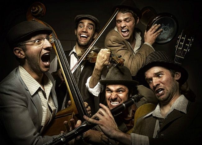 Melech Mechaya y la música klezmer desembarcan este viernes en 'Las Noches del Muelle'